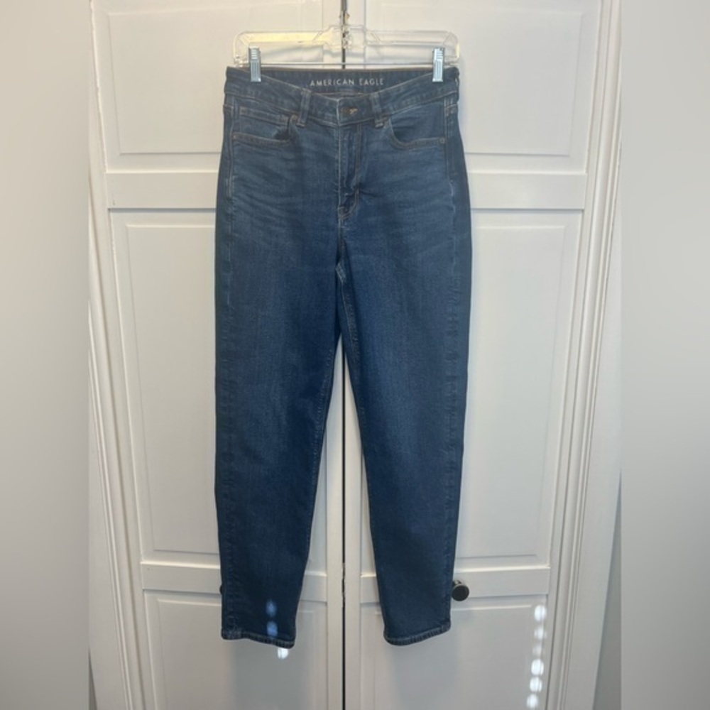 American Eagle Stretch Mom Jeans Size Women’s 8 Long Color Blue